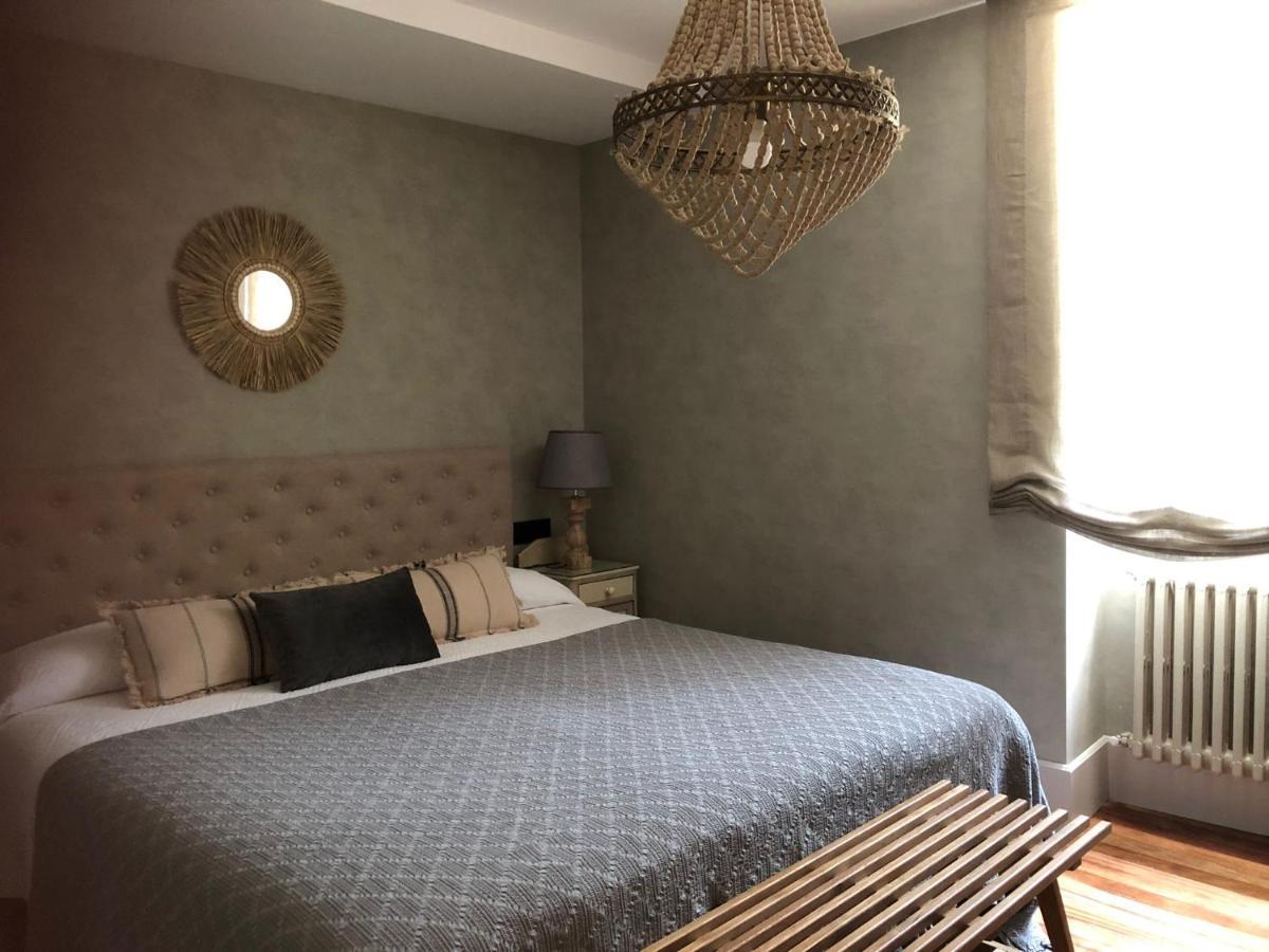 Hotel Boutique Balaitus Сальєнт-де-Гальєго Екстер'єр фото