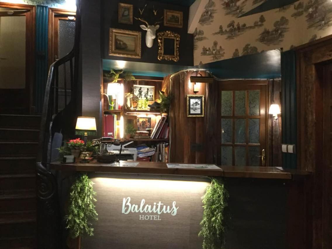 Hotel Boutique Balaitus Сальєнт-де-Гальєго Екстер'єр фото
